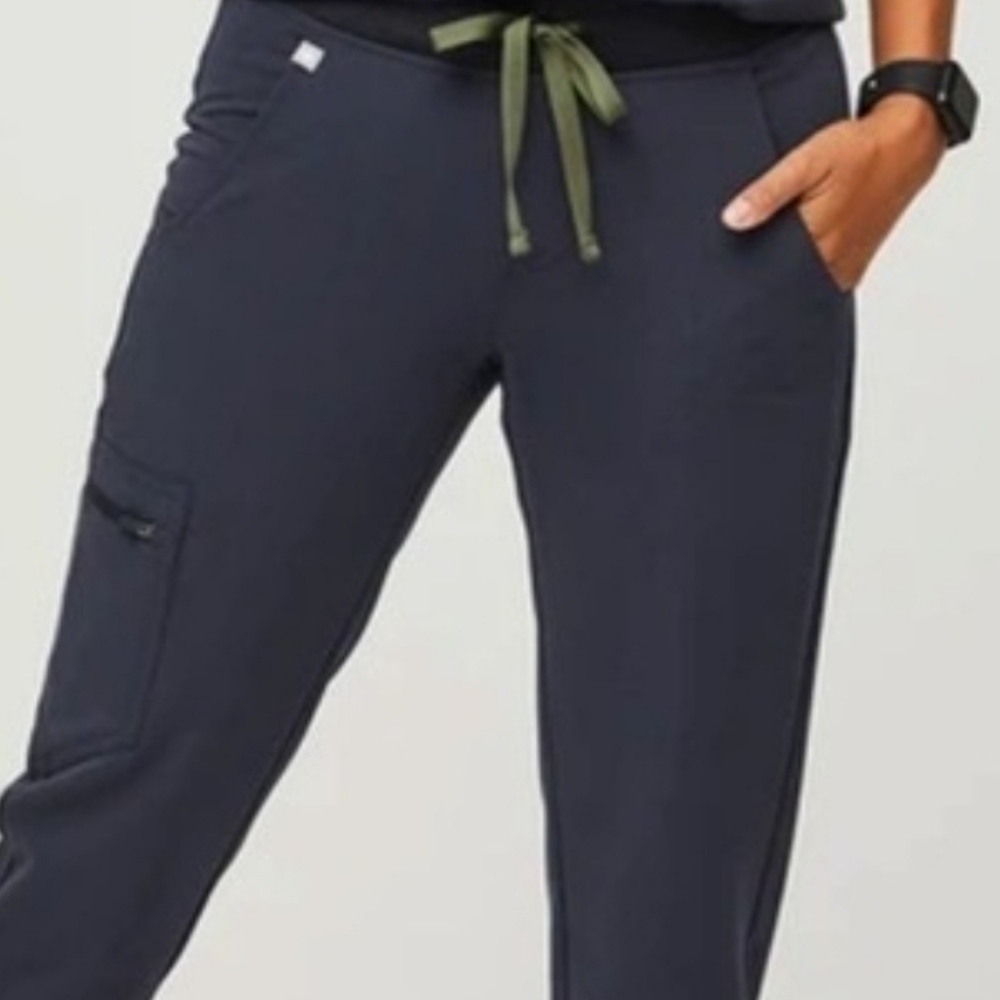 Quiet Navy Yola